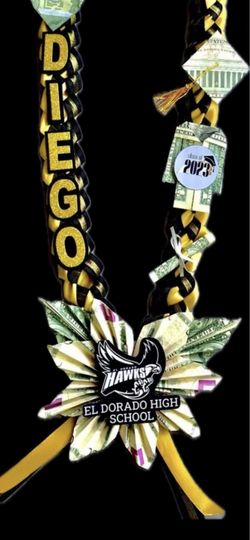Graduation leis