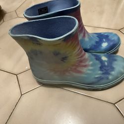 Free Water Boots