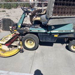 F935 John Deer Mower 