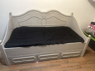 Twin Bed