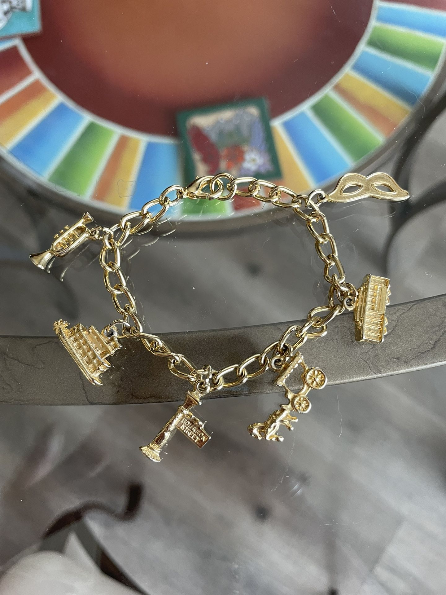 Unique Gold Louisiana-themed Bracelet for Sale in Friendswood, TX - OfferUp