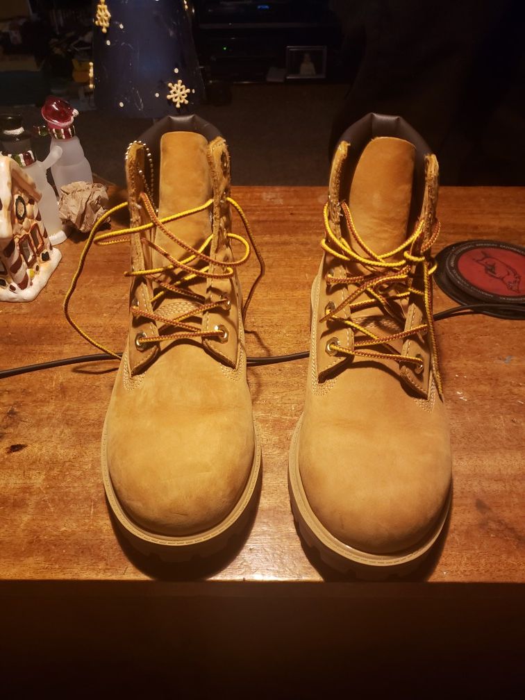 Mens 6 fits women's 7.5/8 like new