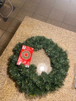 24 in pre-lit noble fir wreath