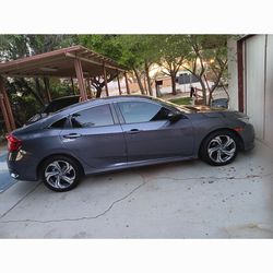 Honda Civic 2017 2,0  salvage title 162 a thousand miles