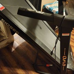 OMA Fitness Treadmill 5105 EB