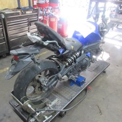 PARTED OUT - 2013 12-16 Kawasaki EX650R Ninja 650R - Motorcycle parts - A08852