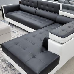 Alexis Black & White Sectional, Special Price💥 Furniture 