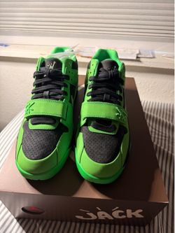 Travis Sz 9.5