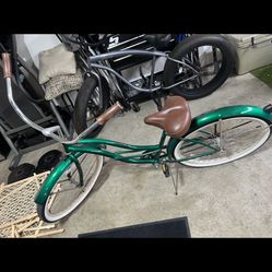 Womens Beach Cruiser. 
