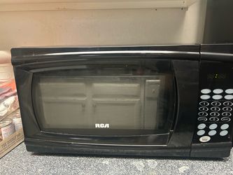 RCA Microwave - USED