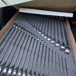 Snap On SAE And METRIC Wrench Set 38 Piece