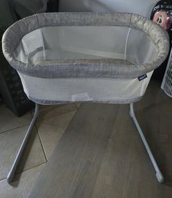 Halo BassiNest Flex Portable Bassinet
