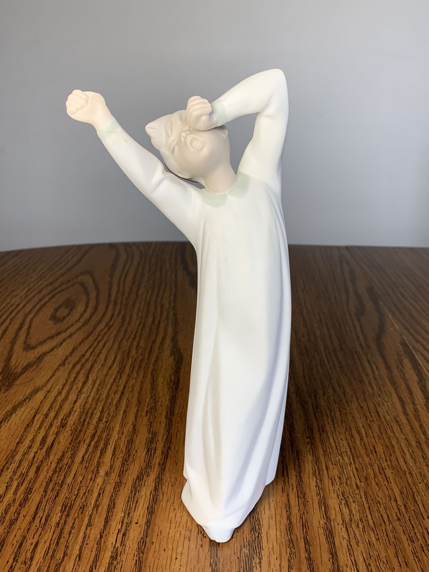 1971 LLADRO 4870 Retired Yawning Boy Awakening Porcelain Figurine 8.5” Figure