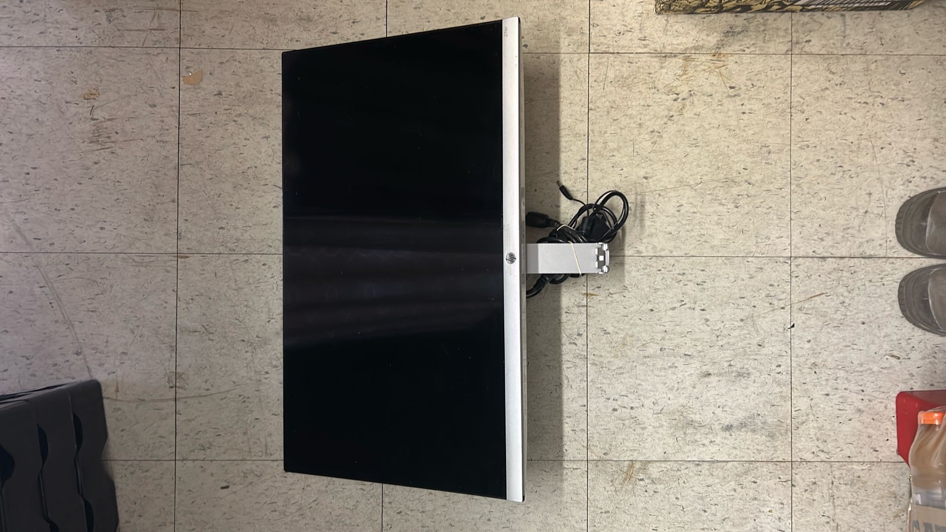 HP 27er 27‑inch IPS LED Monitor