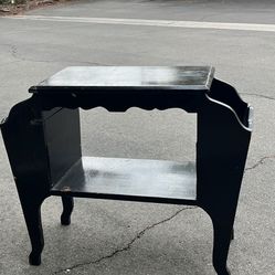 Vintage gorgeous magazine table