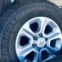 4Runner SR5. 2021 “but” Stored 4.5 Years. Like New Set. Flawless Condition. $600