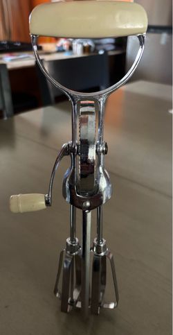 Vintage Hand Crank Egg Beater