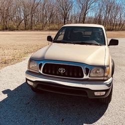 2001 Toyota Tacoma Double Cab - Unstoppable Expedition