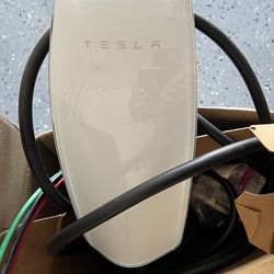 Tesla Wall Charger 
