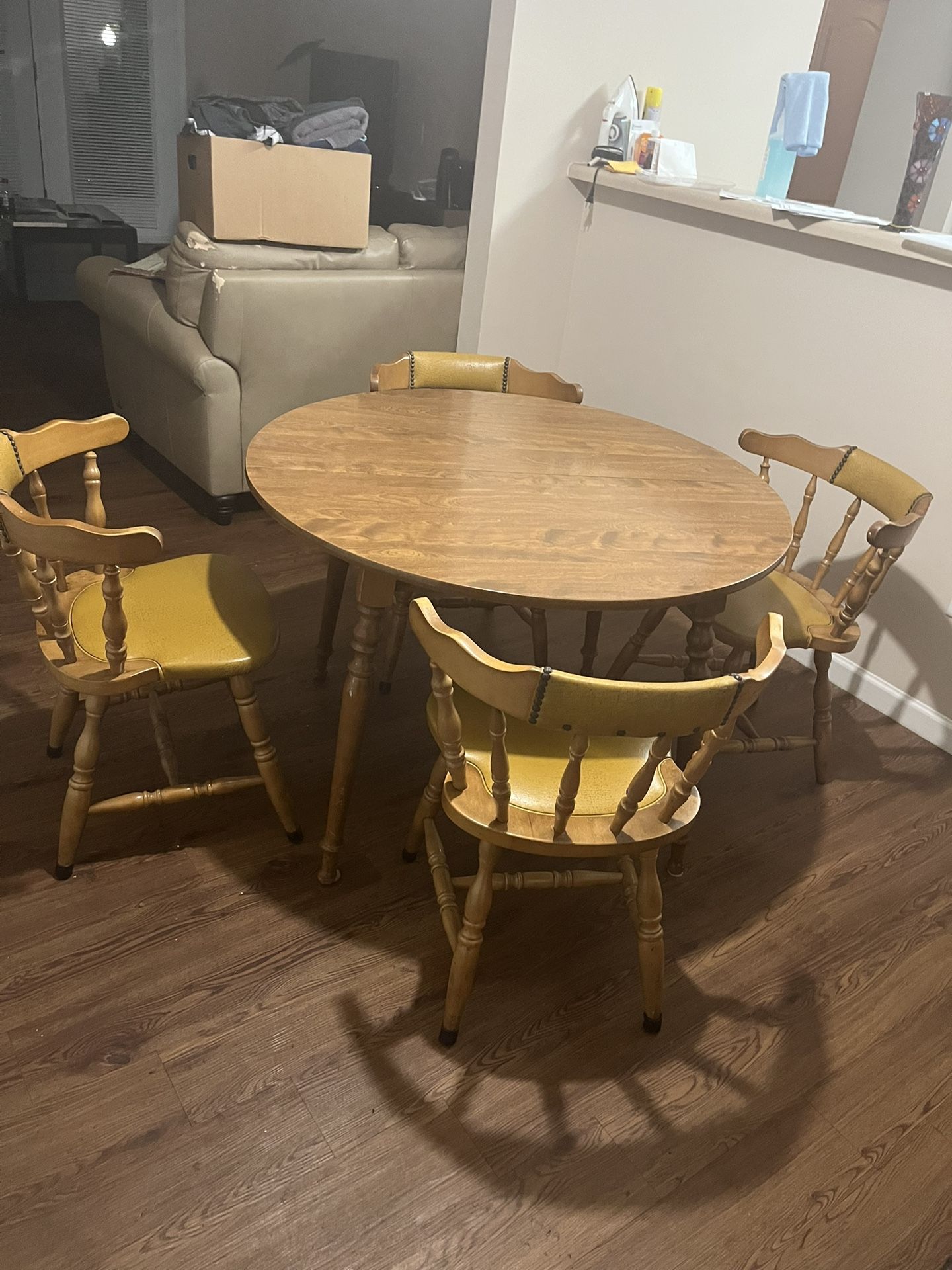 $50 Table and (4) Chairs - need gone ASAP