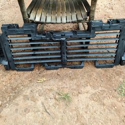 Grill Shutter And Trim Mount For GMC Yukon