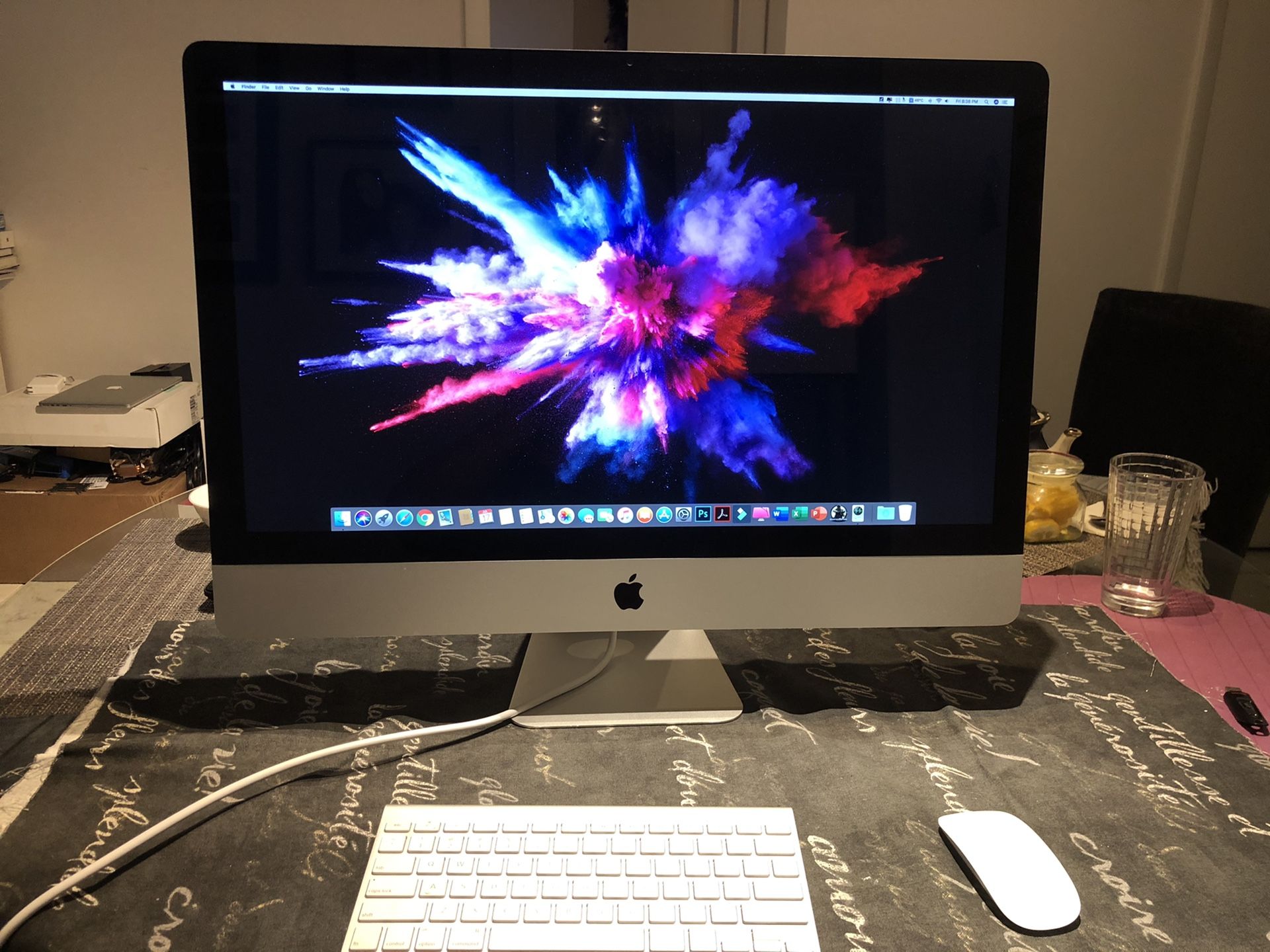 Apple iMac 27 “ inch i7 8gb. 1TB