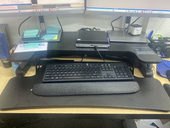 Raising desk