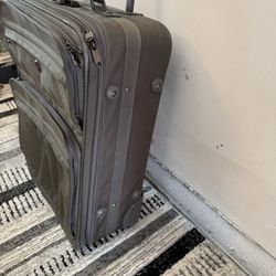 Travel Suitcase 