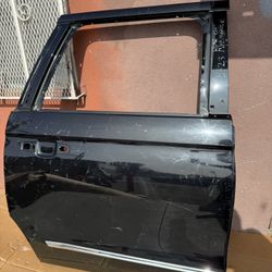2019-2020-2022 Lincoln Navigator rear door RH