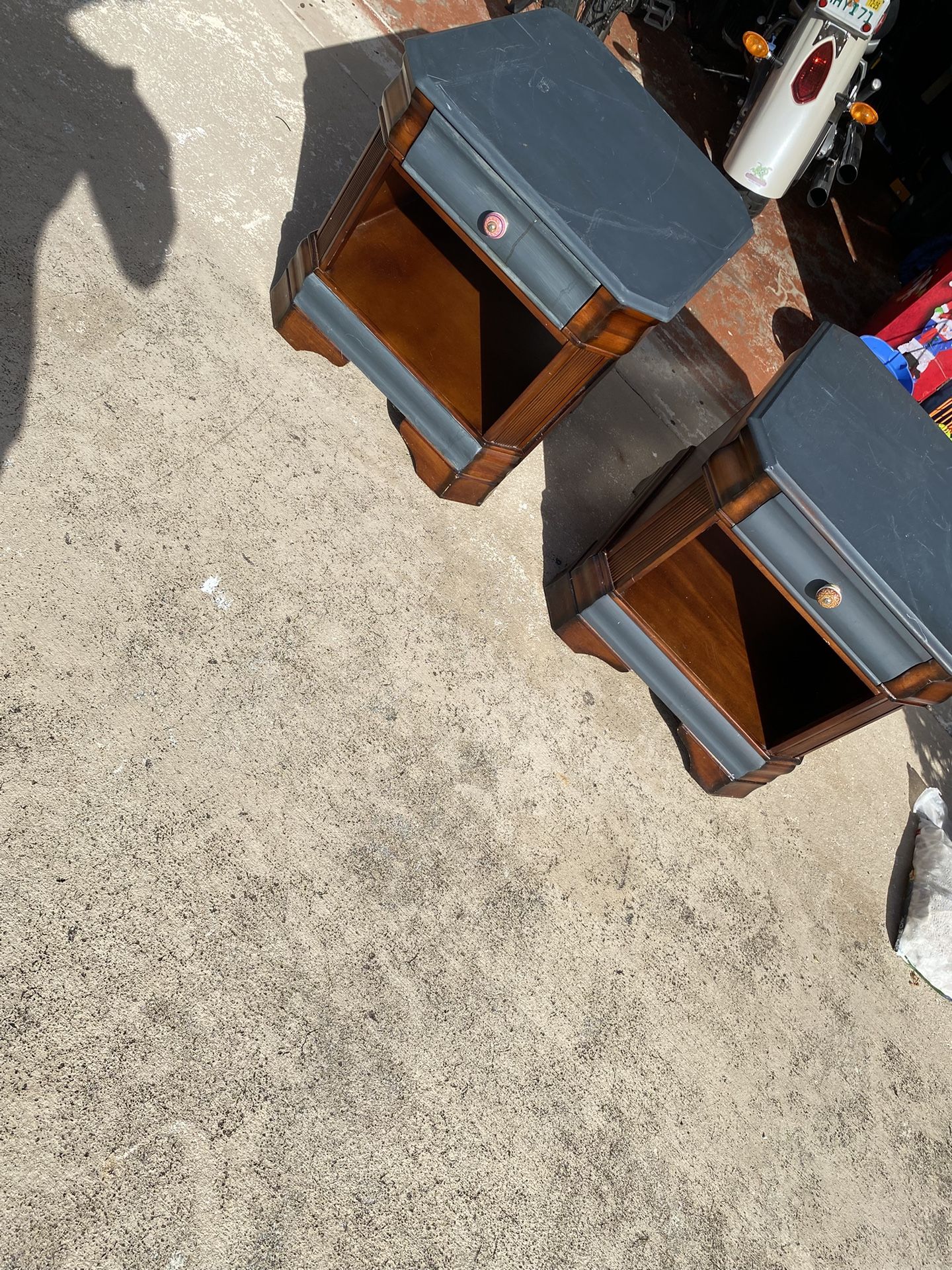 nightstands /barstools 