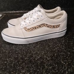 Vans womens 7 Like new 