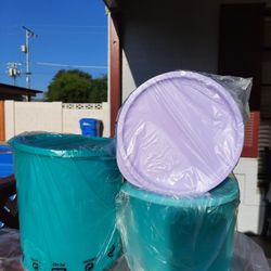 New Tupperware 3 Piece Canisters for $35.00 cash and Pick-up Only  Bilingual Hablo Español No Entregas A Domicilio 