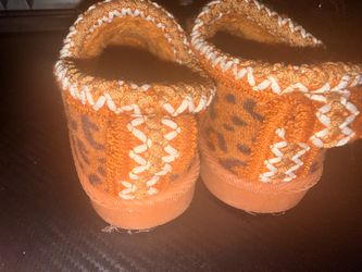 Used size 6 toddler shoes