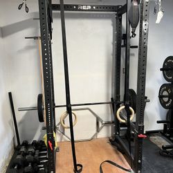 REP PR-4000 + Dip Bar Attachment And Weights!!!