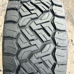 LT 285 65 18 Nitto Recon Grappler AT " 1 Like New Tire "