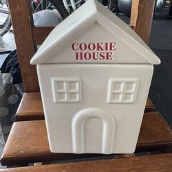 Christmas Cookie House