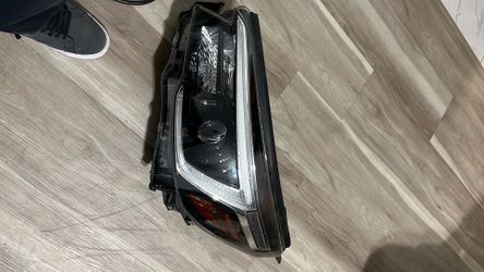 2021 forester driver headlight