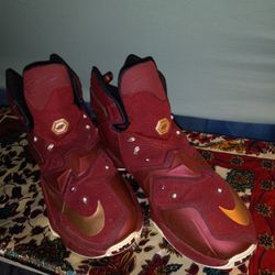 Nike Lebron 13 XIII Christ to King Rare DS Mens SZ 9 Burgundy/Gold