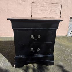 Black Nightstand / End Table – 2 Drawer