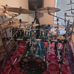 Drum sets Cymbals Snare Drums  Stands Pedals Hi Hat Pearl Tama Pdp DW Gretsch Sonor Mapex Ludwig Zildjian Sabian Meinl Paiste Yamaha 