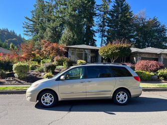 2006 Toyota Sienna XLE Limited Minivan
