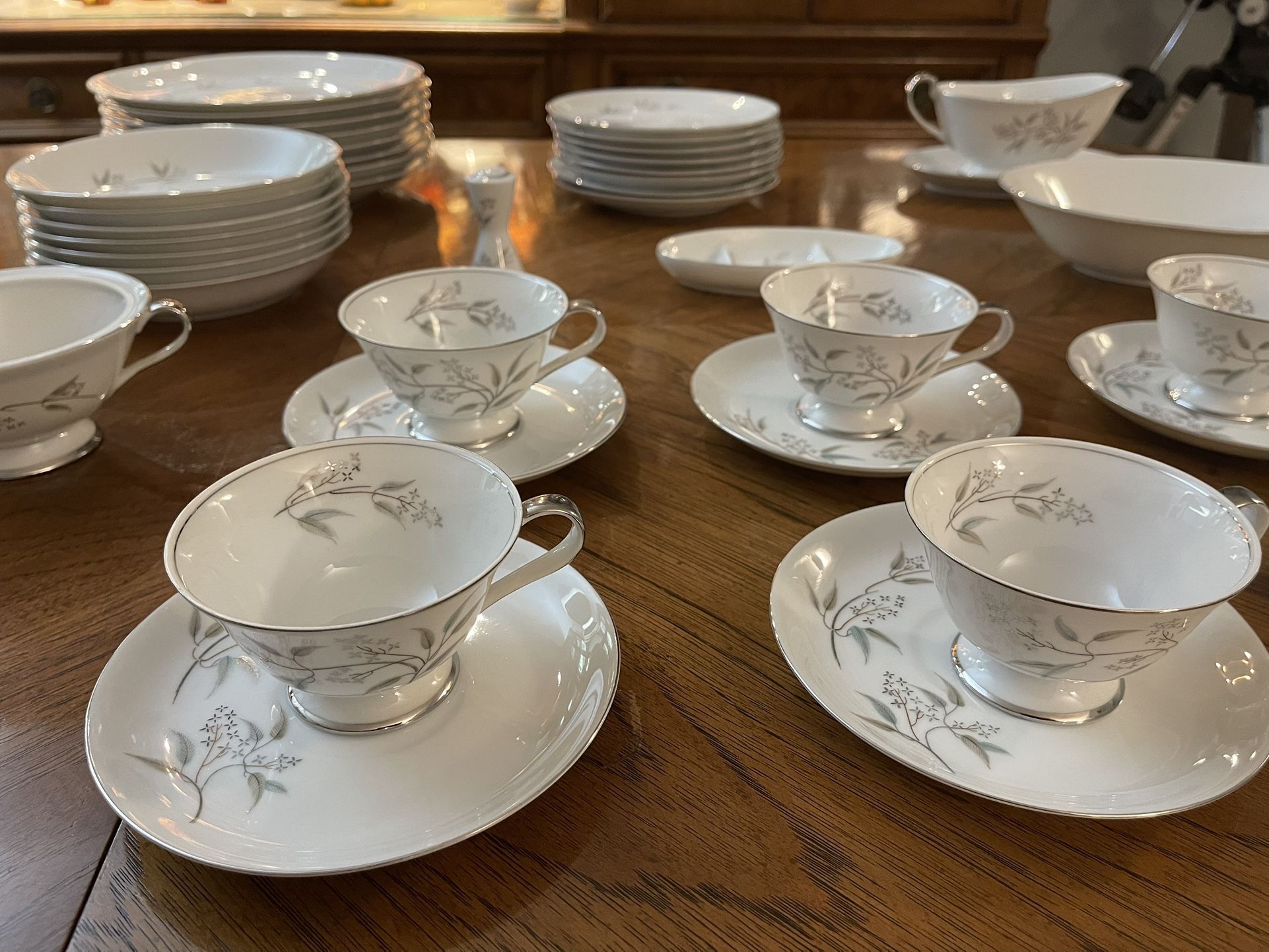 Like New - Vintage - 47 Piece - Made Exclusively for Grace China - Seyei Japan - “Alyson” Dinnerware Set for 8