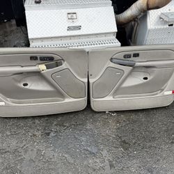 Silverado Sierra Tahoe 03/06 Front Door Panels Light Gray 