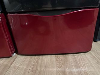 Red pedestal for washer & dryer
