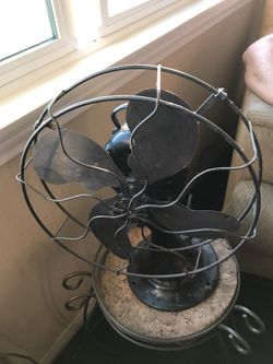 Vintage Emerson model 73646AK working