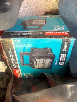 Makita Bluetooth jobsite radio