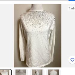 Carolyn Taylor Women's Sweater Top Round-neck White Scarf Set 