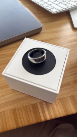 Brand New Oura Ring Gen 2 Bundle - Silver (9) & Stealth (10)