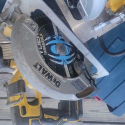 Dewalt Saw
