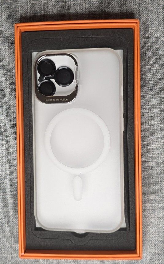 📱✨ MagSafe iPhone Case with Camera Lens Protector ✨📱
🔹 Compatible with iPhone 🔹
Stylish design | Full camera protection | Availabl